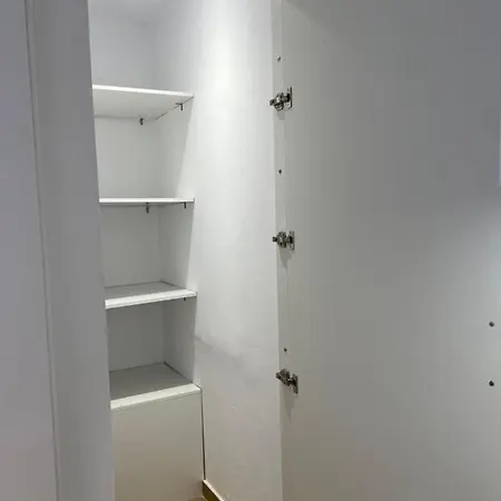 Calm Joy & J - Bee Apartamento Hermópolis