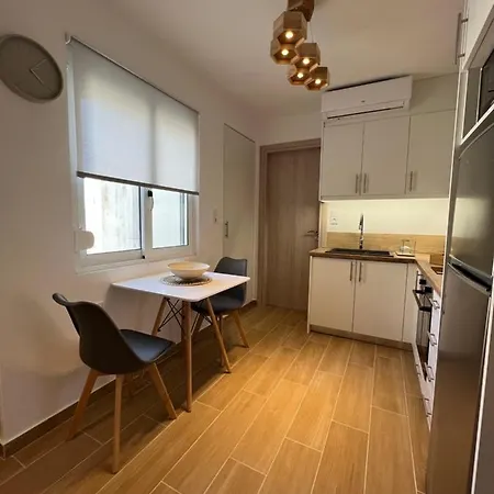 Calm Joy & J - Bee * Hermópolis