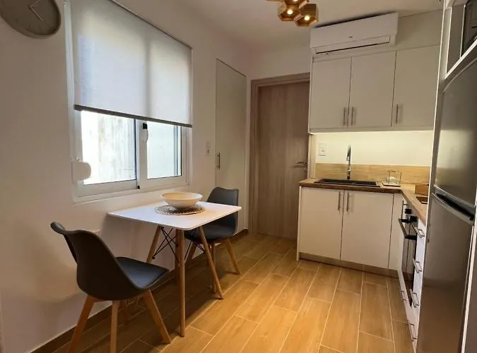 Calm Joy & J - Bee * Ermoupoli